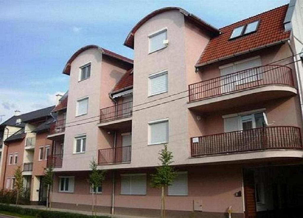 Major Street Apartman Apartment Hajduszoboszlo Exterior photo